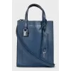 Leather crossbody bag without clasp