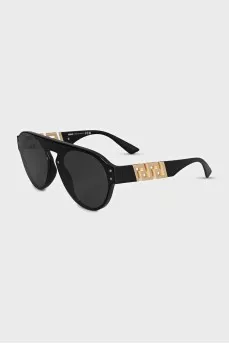 Sunglasses with gold inserts
