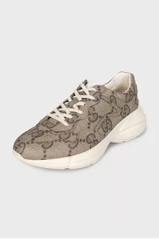 Men's sneakers made from signature canvas