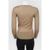 Tight -fitting jumper with buttons