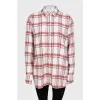 Белая oversize рубашка в клетчатый принт