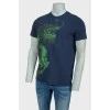 Dark blue men's T-shirt with a green dragon