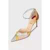 Beige shoes with decor