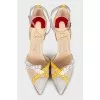 Beige shoes with decor