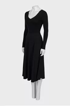 Black fitted dress with a V-neck