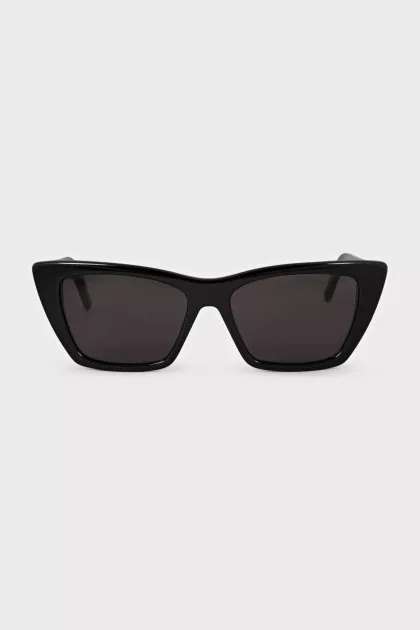 Dark brown tinted sunglasses