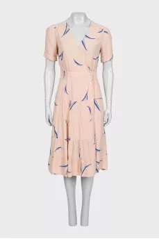 Beige dress with a cutout