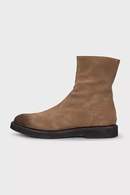 Men's brown suede shoes