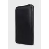 Men's textured leather zippered wallet