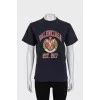 Blue straight-cut T-shirt with a print