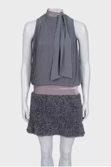 Gray dress with a ribbed hem