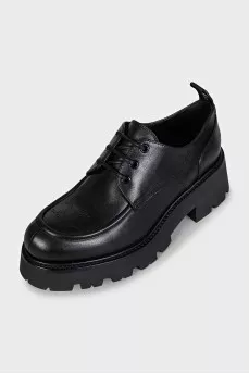 Black leather lace-up brogues
