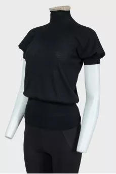 Woolen sweater with short-willed sleeves