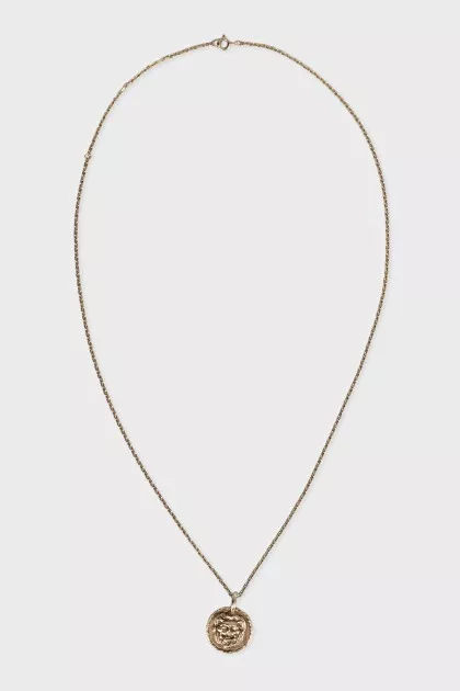 Silver pendant with a medallion