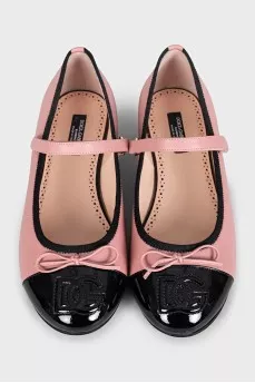Pink leather ballet flats with patent toes