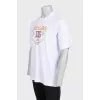 Men's straight-leg printed t-shirt with tag