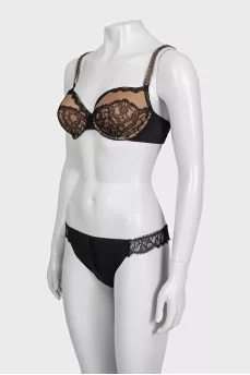 Black lace set with tag