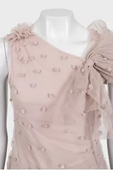 Beige T-shirt with accent sleeves