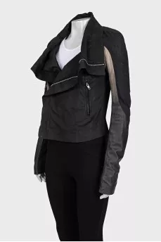 Fitted leather jacket with a zipper