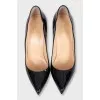 Patent leather pumps with a shaped top