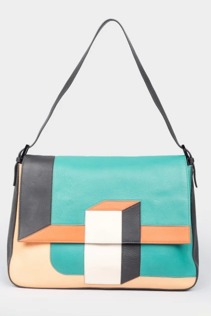 Leather bag with multi -colored abstract print