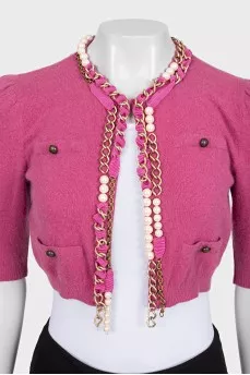 Cropped pink cardigan with decoration