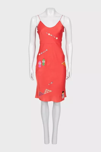 Red bodycon dress with embroidery