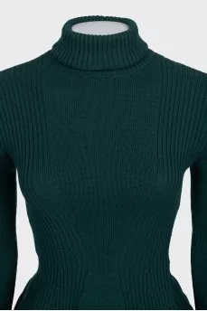 Fitted green wool sweater