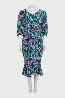 Blue straight-cut dress with a floral print
