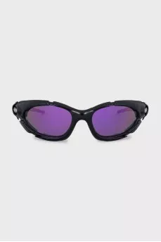 Sunglasses with purple tint
