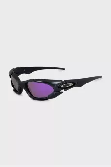 Sunglasses with purple tint