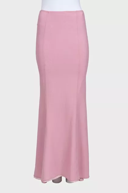 Pink silk skirt with a straight cut