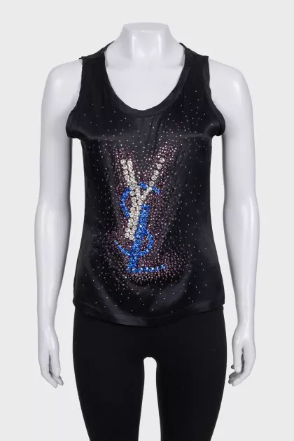 Vintage T-shirt decorated with crystals
