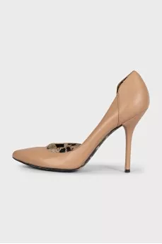 Beige leather high heel shoes
