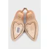 Beige shoes with silicone inserts