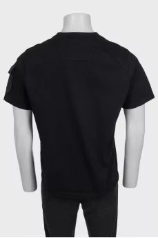 Men's black t-shirt with patch pocket