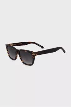 Men's sunglasses with gradient lenses