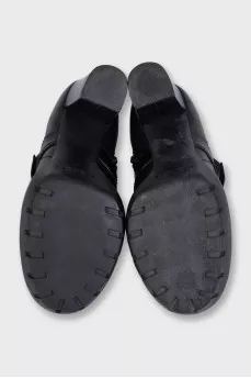 Black leather insulated ankle boots