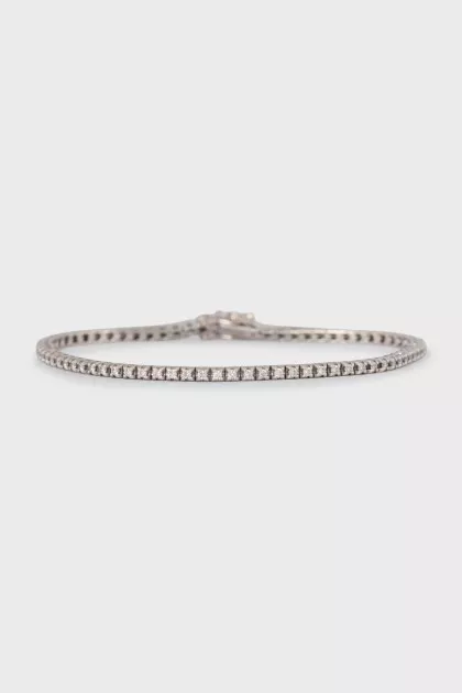 White gold tennis bracelet with diamonds