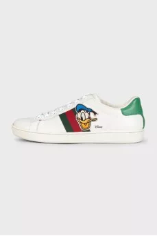Кеды белого цвета Ace by Gucci x Disney