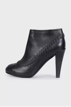 Leather ankle boots with heels and decoration
