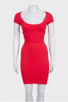 Fitted dress with short sleeves