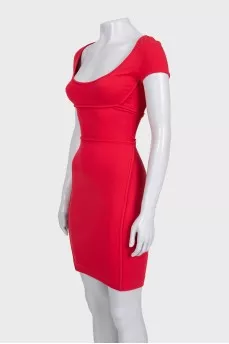 Fitted dress with short sleeves