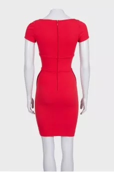 Fitted dress with short sleeves