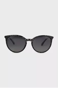 Sunglasses with pearls on the temples