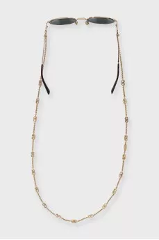 Sunglasses with a signature chain