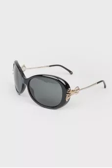 Fixed nose bridge sunglasses