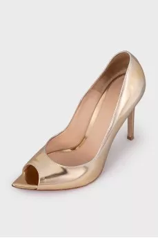 Gold leather open-toe shoes