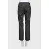 Cropped trousers with a mid-waist