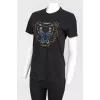 Black T -shirt with tiger embroidery